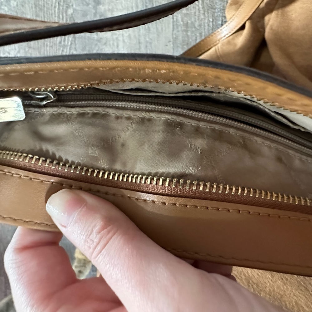 Micheal Kors used satchel